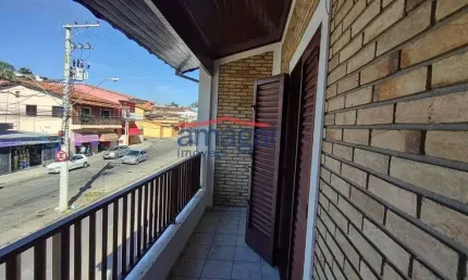 Casa com 3 quartos para alugar no Jardim Nova Esperança, Jacareí  por R$ 1.500