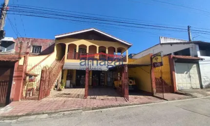 Casa com 2 quartos à venda no Parque Santo Antônio, Jacareí  por R$ 590.000