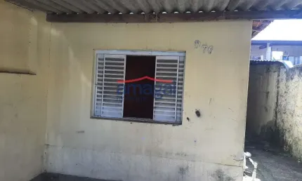 Casa com 2 quartos à venda no Jardim Flórida, Jacareí  por R$ 240.000