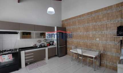 Casa com 3 quartos à venda na Cidade Salvador, Jacareí  por R$ 415.000