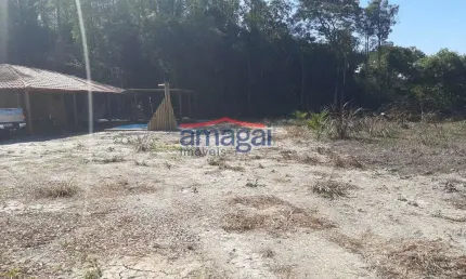 Casa em condomínio fechado com 2 quartos à venda na Chácara Itapoã, Jacareí  por R$ 360.000