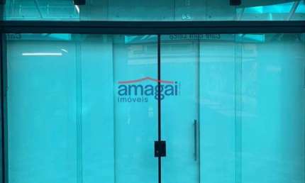 Sala comercial para alugar no Centro, Jacareí  por R$ 850