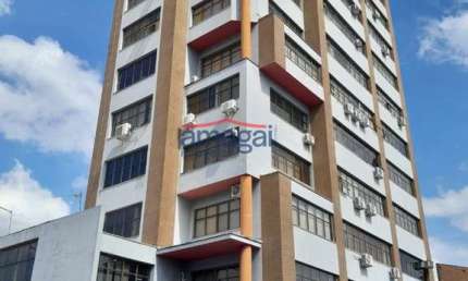 Sala comercial à venda no Centro, Jacareí  por R$ 175.000