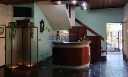 Sala comercial para alugar no Jardim Santa Maria, Jacareí  por R$ 800