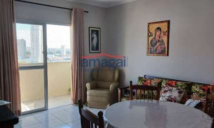 Apartamento com 3 quartos à venda no Centro, Jacareí  por R$ 450.000