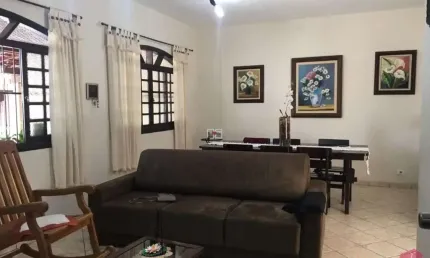 Casa com 3 quartos à venda no jardim siesta, jacareí  por r$ 700.000