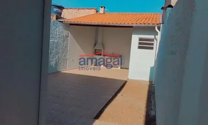 Casa com 2 quartos à venda no Jardim Santa Maria, Jacareí  por R$ 371.000
