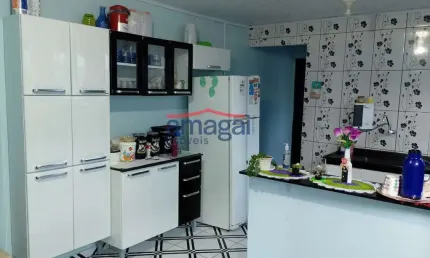 Casa com 2 quartos à venda no Bandeira Branca, Jacareí  por R$ 195.000