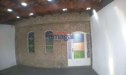 Casa com 3 quartos à venda na Cidade Jardim, Jacareí  por R$ 390.000