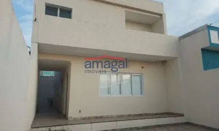 Casa com 3 quartos para alugar no Residencial Santa Paula, Jacareí  por R$ 3.500