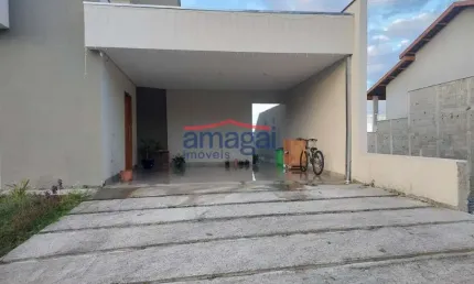 Casa em condomínio fechado com 4 quartos à venda no Jardim Residencial Golden Park, Jacareí  por R$ 930.000