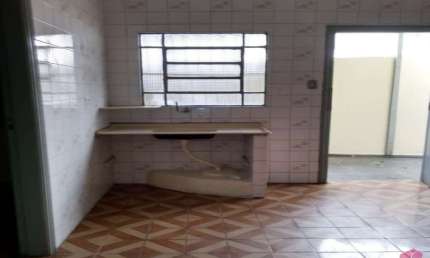 Casa com 1 quarto para alugar no São João, Jacareí  por R$ 1.000