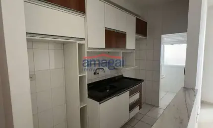 Apartamento com 2 quartos para alugar no Centro, Jacareí  por R$ 2.000