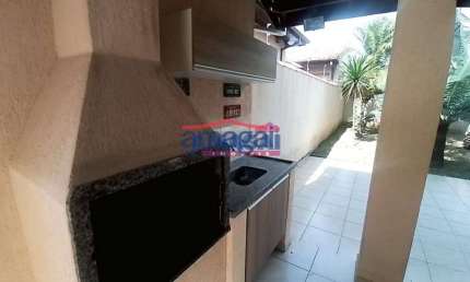 Casa com 3 quartos à venda no Residencial São Paulo, Jacareí  por R$ 700.000