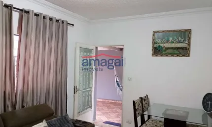 Casa com 2 quartos à venda no parque itamarati, jacareí  por r$ 400.000