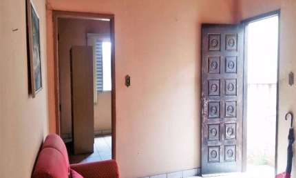 Casa com 2 quartos à venda na Vila Formosa, Jacareí  por R$ 220.000