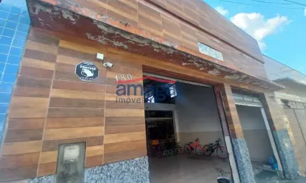 Sala comercial à venda no São João, Jacareí  por R$ 720.000