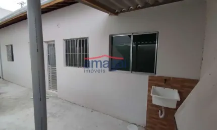 Casa com 1 quarto à venda na Cidade Nova Jacareí, Jacareí  por R$ 260.000