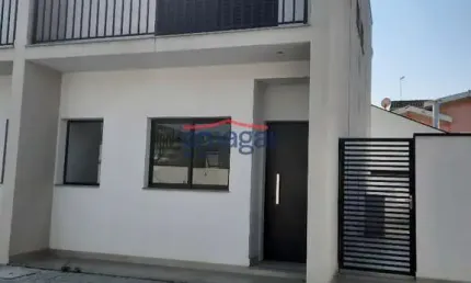 Casa em condomínio fechado com 3 quartos para alugar no Jardim Santa Maria, Jacareí  por R$ 3.500
