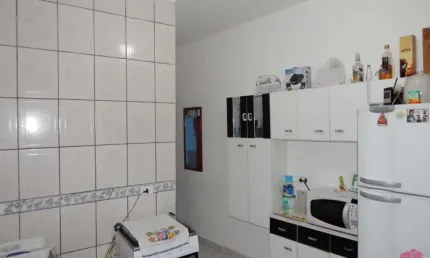 Casa com 2 quartos à venda no Bandeira Branca, Jacareí  por R$ 270.000