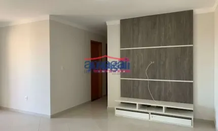 Apartamento com 3 quartos à venda no Centro, Jacareí  por R$ 550.000
