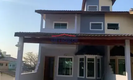 Casa em condomínio fechado com 3 quartos à venda no Parque Santo Antônio, Jacareí  por R$ 640.000