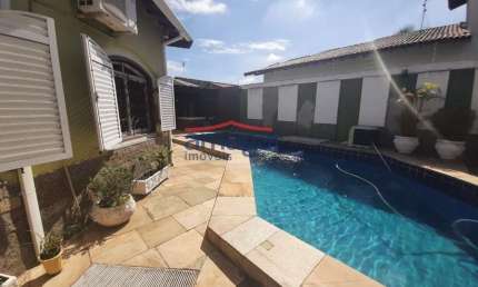 Casa com 4 quartos à venda no Jardim Flórida, Jacareí  por R$ 1.200.000