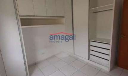 Apartamento com 2 quartos para alugar na Vila Adriana, São José dos Campos  por R$ 1.200