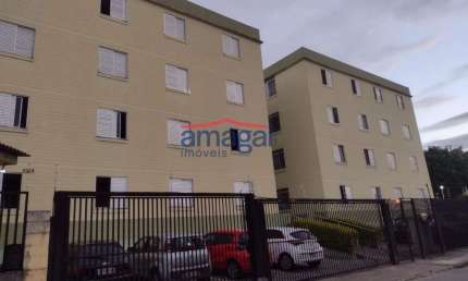 Apartamento com 2 quartos para alugar no Parque Santo Antônio, Jacareí  por R$ 1.330