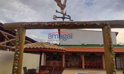 Casa em condomínio fechado com 3 quartos à venda em Aguá Branca, Igaratá  por R$ 1.350.000