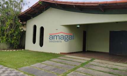 Casa com 3 quartos à venda no Centro, Jacareí  por R$ 750.000