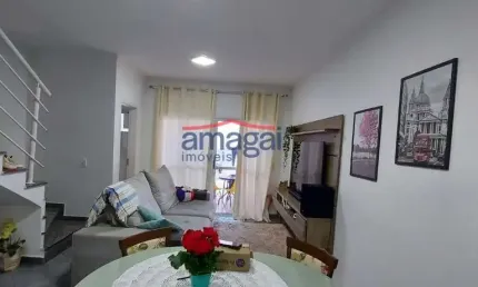 Casa em condomínio fechado com 3 quartos à venda no Jardim Santa Maria, Jacareí  por R$ 559.900