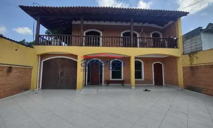 Casa comercial para alugar no Jardim Santa Maria, Jacareí  por R$ 8.000