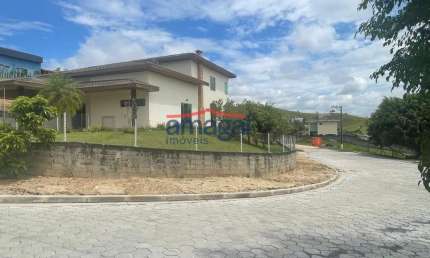 Casa em condomínio fechado com 3 quartos à venda no Condomínio Parque Vale dos Lagos, Jacareí  por R$ 1.600.000