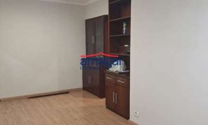 Apartamento com 2 quartos para alugar no Centro, Jacareí  por R$ 1.200