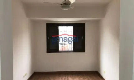 Apartamento com 2 quartos à venda no Jardim Santa Maria, Jacareí  por R$ 270.000