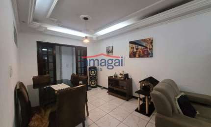 Casa com 2 quartos à venda no Conjunto Habitacional Marinho, Jacareí  por R$ 320.000