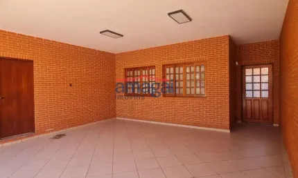 Casa com 3 quartos à venda na cidade jardim, jacareí  por r$ 830.000