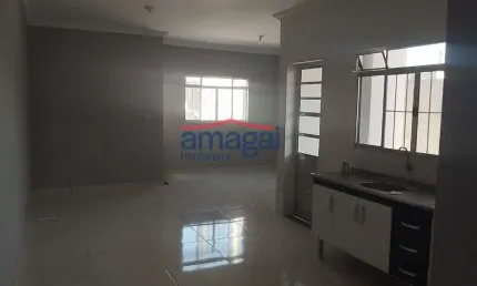 Casa com 2 quartos à venda no Residencial Parque dos Sinos, Jacareí  por R$ 420.000