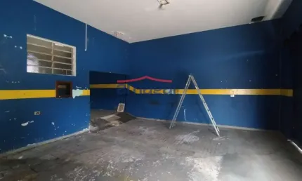 Sala comercial para alugar no São João, Jacareí  por R$ 2.500