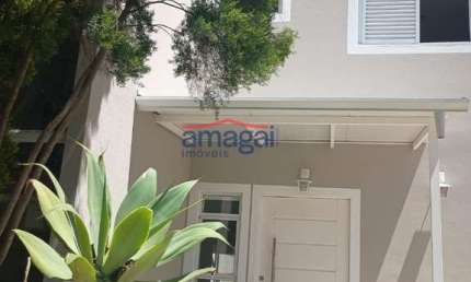 Casa com 3 quartos para alugar no Jardim Santa Maria, Jacareí  por R$ 5.200