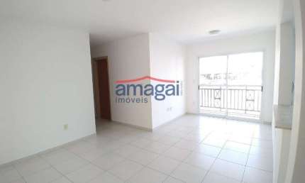 Apartamento com 3 quartos para alugar no Monte Castelo, São José dos Campos  por R$ 2.300