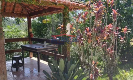 Chácara / sítio com 3 quartos à venda no Condomínio Villagio Fazendão, São José dos Campos  por R$ 750.000