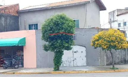 Casa com 4 quartos à venda no Parque dos Príncipes, Jacareí  por R$ 460.000