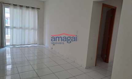 Apartamento com 2 quartos para alugar no Parque Santo Antônio, Jacareí  por R$ 1.550