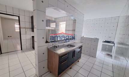 Casa em condomínio fechado com 2 quartos à venda no Parque Califórnia, Jacareí  por R$ 290.000