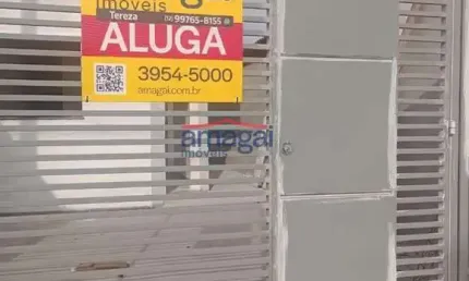 Casa com 2 quartos para alugar na cidade salvador, jacareí  por r$ 1.700