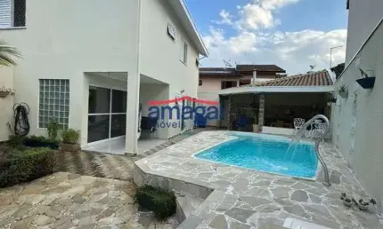 Casa em condomínio fechado com 4 quartos para alugar na Cidade Jardim, Jacareí  por R$ 6.500