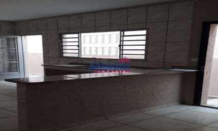 Casa com 3 quartos para alugar no Jardim Bela Vista, Jacareí  por R$ 1.800