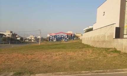 Terreno à venda no Condomínio Residencial Fogaça, Jacareí  por R$ 375.000